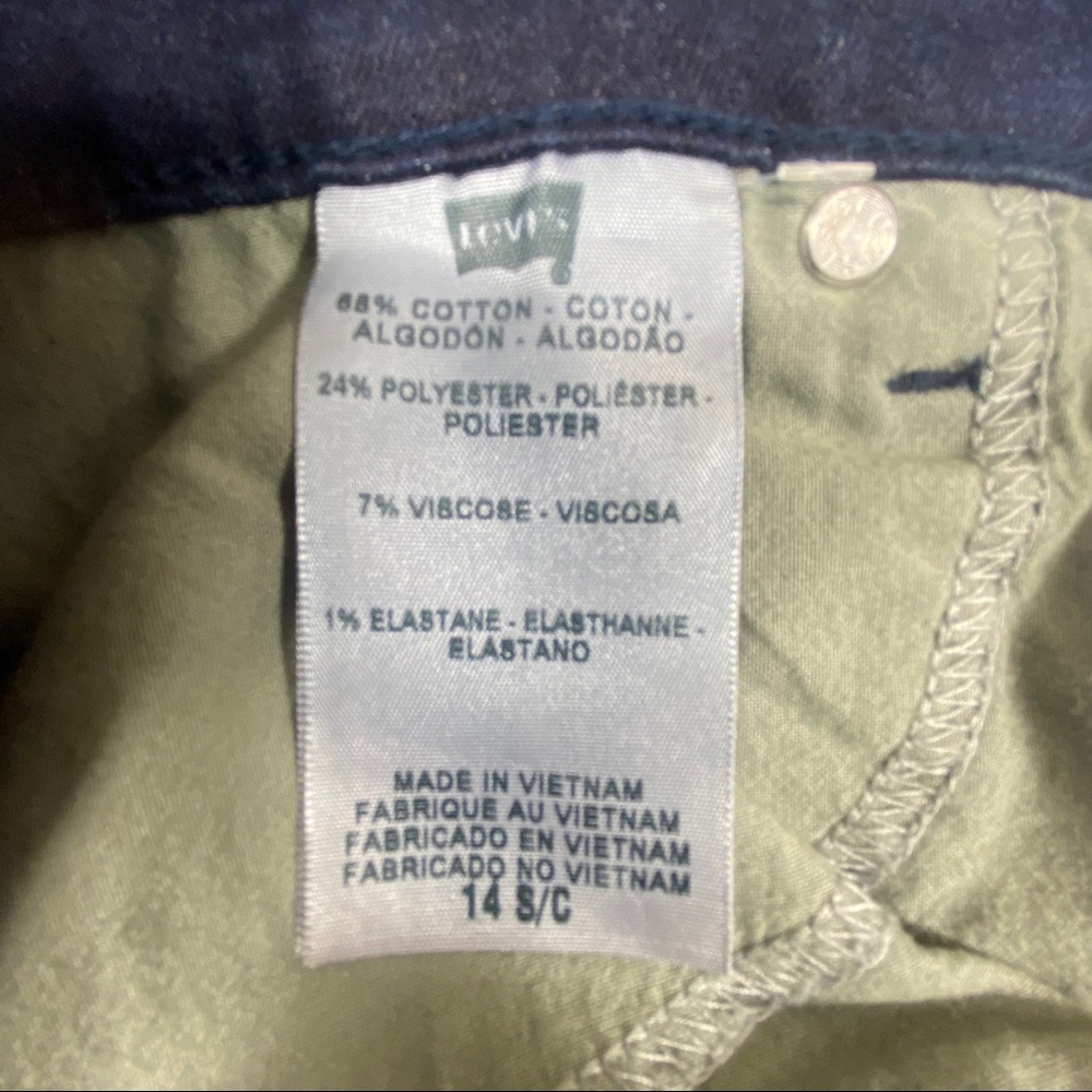 Levi's Perfectly Slimming Bootcut High Rise Jeans - Picture 6 of 8